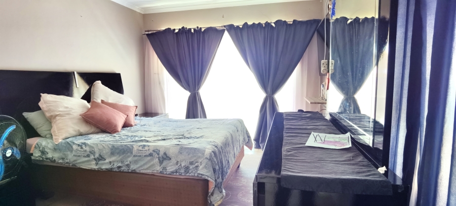 4 Bedroom Property for Sale in Hartenbos Heuwels Western Cape